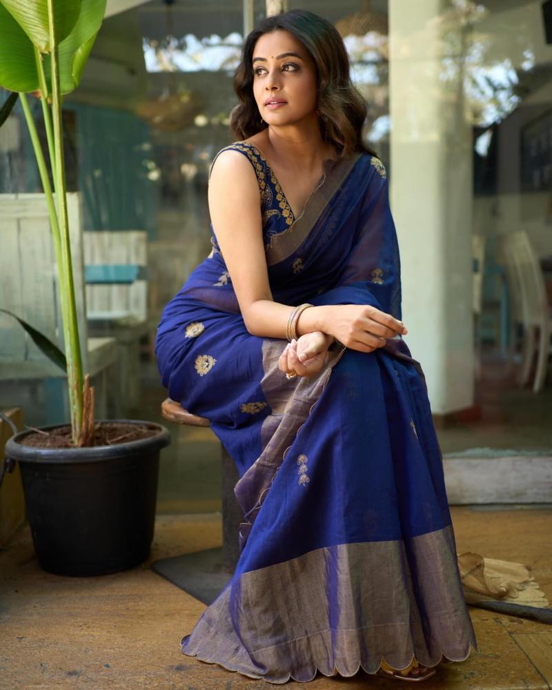 pretty-priyamani-album
